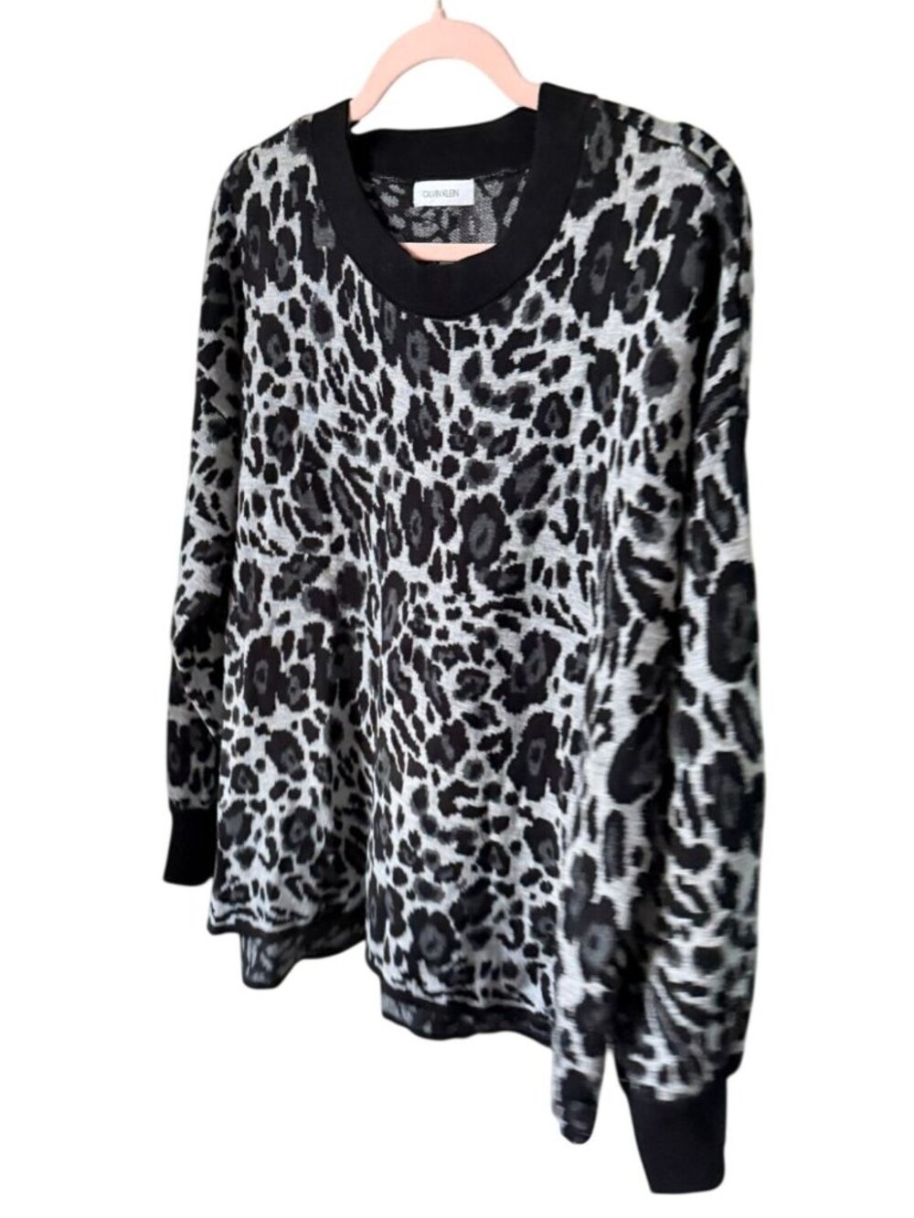 Calvin Klein Black White Leopard Print Crewneck Sweater Pullover Womens M - Picture 2 of 9